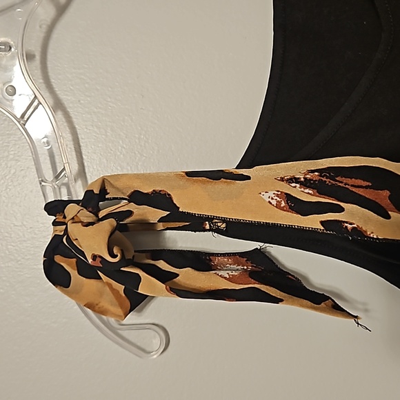 Shein dress - Picture 3 of 4